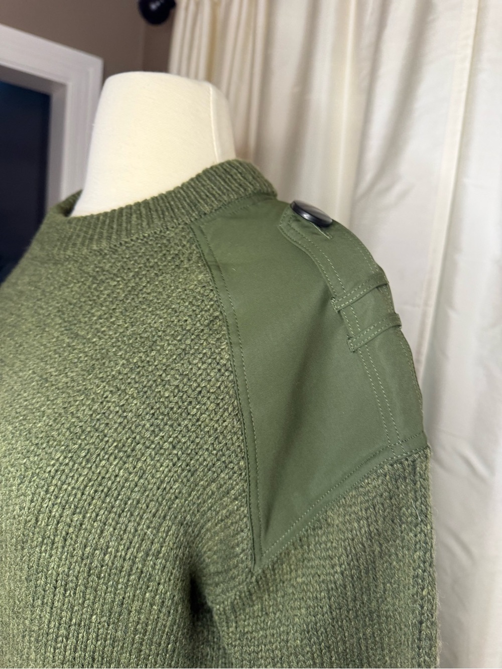 Sézane La Maille Olive Green Merino Wool Military Shoulder Sweater Size S - Picture 4 of 12